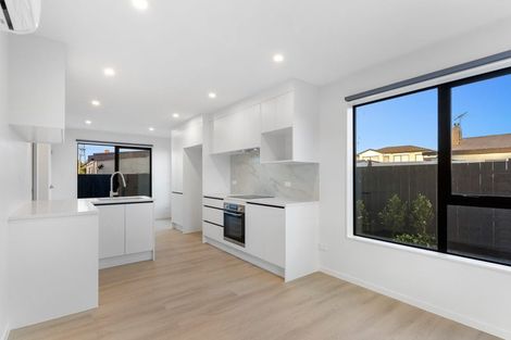 Photo of property in 27e Von Sturmer Street, Mangere East, Auckland, 2024