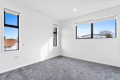 Photo of property in 11/10 Fathom Place, Te Atatu Peninsula, Auckland, 0610