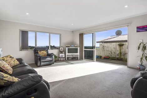 Photo of property in 50 Waikite Road, Welcome Bay, Tauranga, 3112