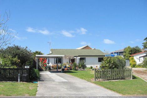 Photo of property in 9a Hayley Grove, Papamoa Beach, Papamoa, 3118