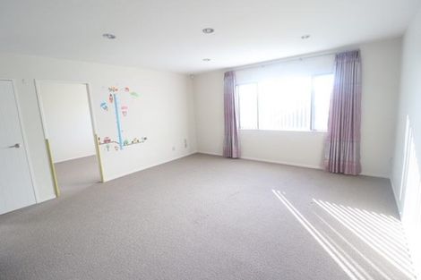 Photo of property in 7 Andy Crescent, Flat Bush, Auckland, 2016
