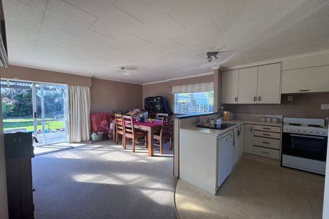 Photo of property in 16 Fairview Avenue, Feilding, 4702