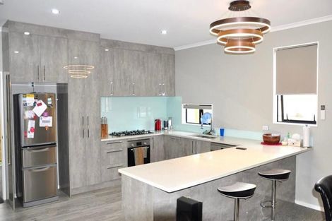 Photo of property in 31 Te Aramanu Crescent, Papakura, 2110