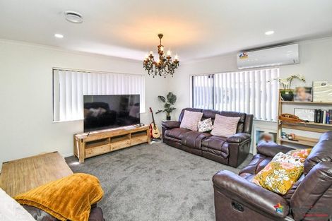 Photo of property in 6 Chayward Place, Mangere, Auckland, 2022