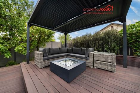 Photo of property in 9 Millisle Place, East Tamaki Heights, Auckland, 2016