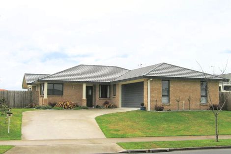 Photo of property in 13 Twickenham Place, Nawton, Hamilton, 3200