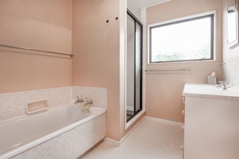 Photo of property in 2/1304 Southland Road, Raureka, Hastings, 4120