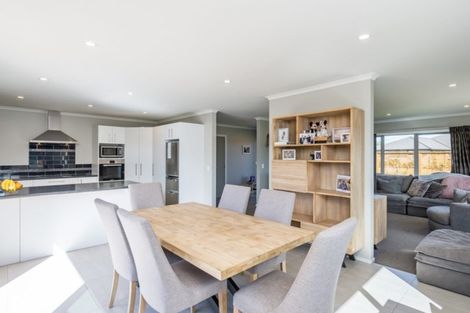 Photo of property in 5 Pearson Place, Paraparaumu, 5032