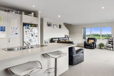 Photo of property in 50 Waikite Road, Welcome Bay, Tauranga, 3112