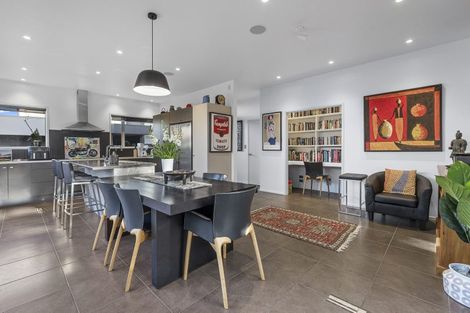 Photo of property in 30b Oceanview Road, Mount Maunganui, 3116