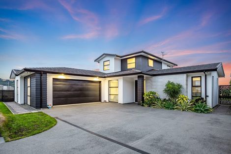 Photo of property in 3 Kaiaho Close, Aotea, Porirua, 5024