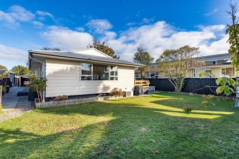 Photo of property in 2/22 Mathesons Road, Phillipstown, Christchurch, 8011