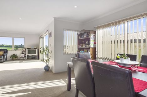 Photo of property in 50 Waikite Road, Welcome Bay, Tauranga, 3112