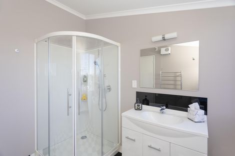 Photo of property in 150 Perth Street, Holmes Hill, Oamaru, 9401