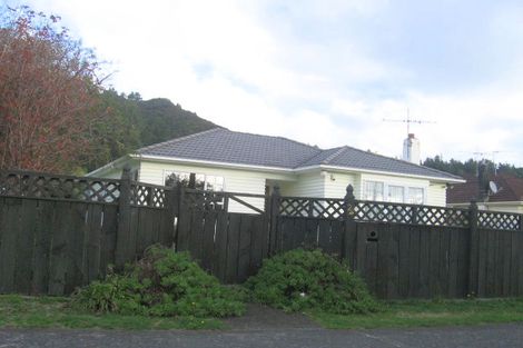 Photo of property in 24 Poole Crescent, Wainuiomata, Lower Hutt, 5014