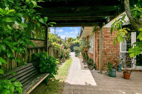 Photo of property in 58 Princes Street, Cambridge, 3434