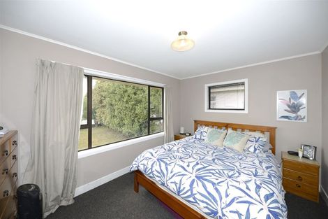 Photo of property in 76 Cuffs Road, Wainoni, Christchurch, 8061