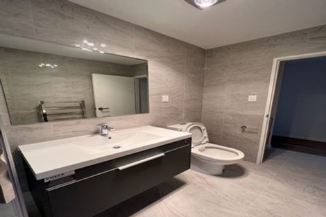 Photo of property in 311 Beach Haven Road, Birkdale, Auckland, 0626