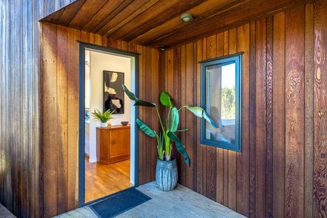 Photo of property in 33c Ocean Road, Surfdale, Waiheke Island, 1081