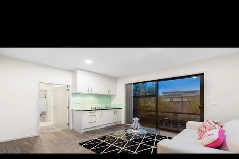 Photo of property in 35 Platinum Rise, Ranui, Auckland, 0612