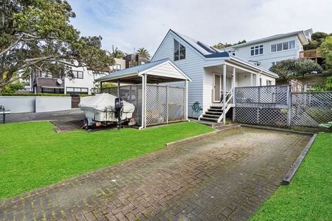 Photo of property in 16 Alfred Street, Northcote Point, Auckland, 0627