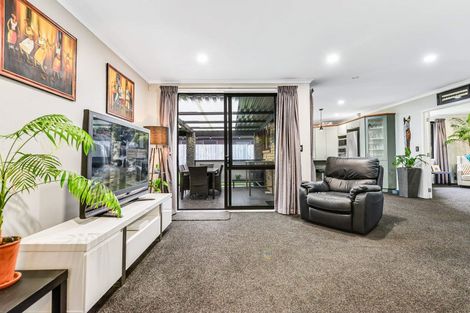 Photo of property in 12 Innswood Place, Rototuna North, Hamilton, 3210