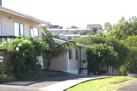 Photo of property in 2/10 Waratah Street, Birkenhead, Auckland, 0626