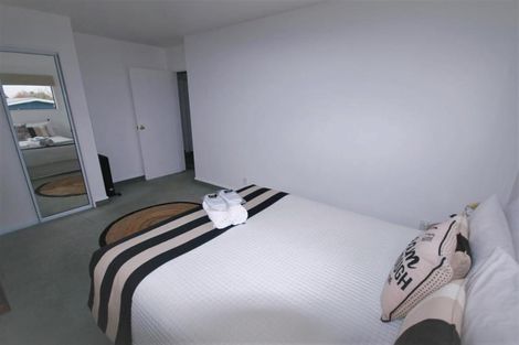 Photo of property in 3/30 Tuckers Road, Redwood, Christchurch, 8051