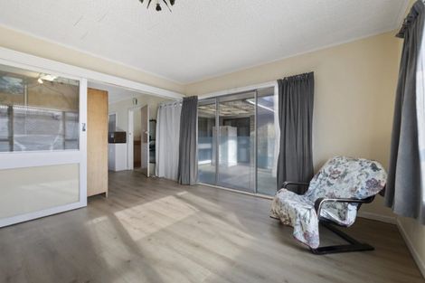 Photo of property in 27 Curletts Road, Sockburn, Christchurch, 8042