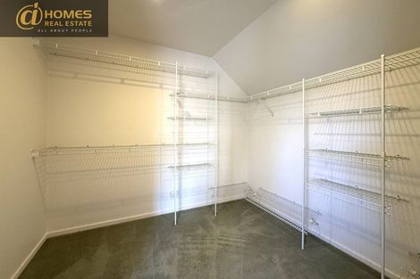 Photo of property in 5 Queen Natalie Place, Massey, Auckland, 0614