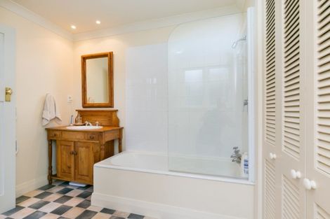 Photo of property in 48 Chamberlain Road, Karori, Wellington, 6012