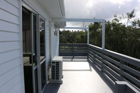 Photo of property in 117 Riverpark Crescent, Henderson, Auckland, 0610