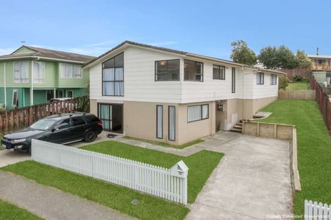 Photo of property in 142 Holborn Drive, Stokes Valley, Lower Hutt, 5019