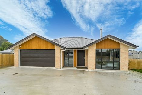 Photo of property in 4 Nore Street, Waihola, Milton, 9073