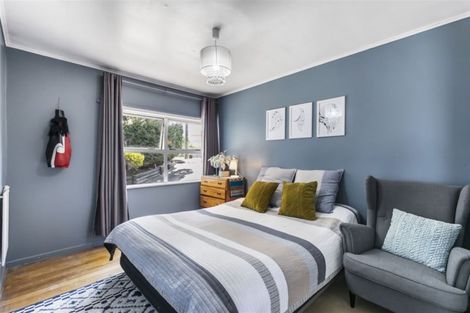 Photo of property in 28 Weldene Avenue, Glenfield, Auckland, 0629