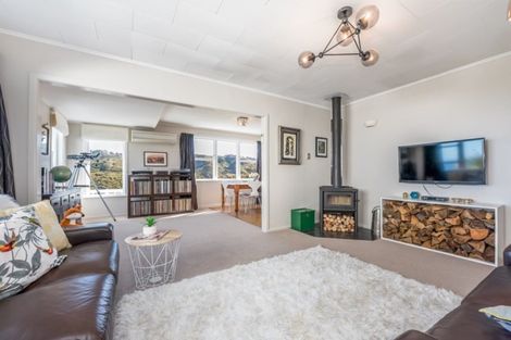 Photo of property in 11c Titiro Moana Road, Korokoro, Lower Hutt, 5012