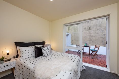 Photo of property in Pirie Street Townhouses, 28/35 Pirie Street, Mount Victoria, Wellington, 6011