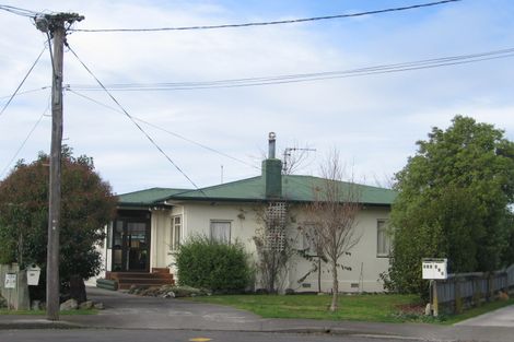 Photo of property in 209 Caroline Place, Mayfair, Hastings, 4122