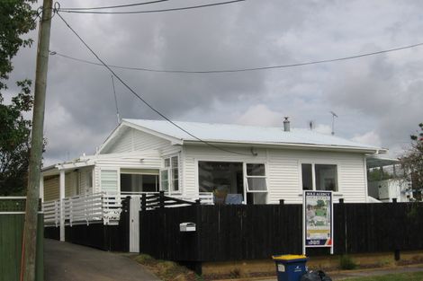 Photo of property in 68 Miro Street, New Lynn, Auckland, 0600