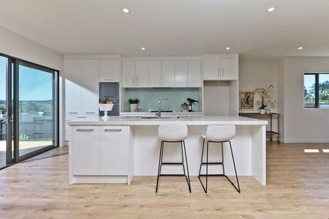 Photo of property in 10 Whaley Greens, Silverdale, 0932