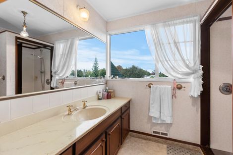 Photo of property in 9b Dalbeth Place, Matangi, Hamilton, 3284