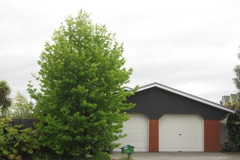 Photo of property in 71 Regency Crescent, Redwood, Christchurch, 8051
