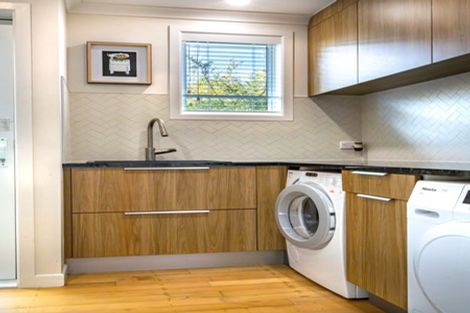 Photo of property in 11 Tui Vale Road, Shelly Park, Auckland, 2014