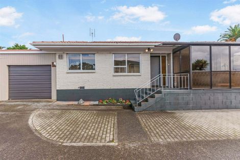 Photo of property in 2/2 Quentin Avenue, Epsom, Auckland, 1023