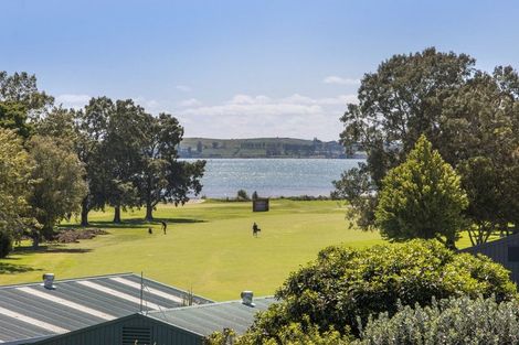 Photo of property in 57 Links View Drive, Omokoroa, 3114