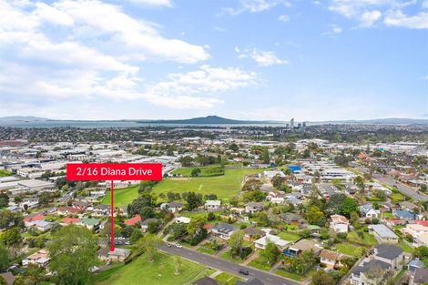 Photo of property in 2/16 Diana Drive, Glenfield, Auckland, 0627