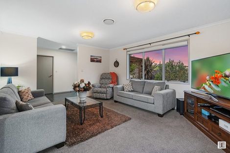 Photo of property in 15 Edwin Grove, Bethlehem, Tauranga, 3110