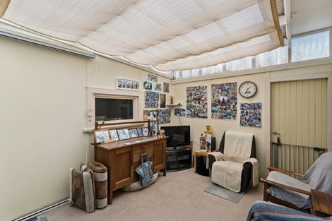 Photo of property in 12 Linley Place, Levin, 5510