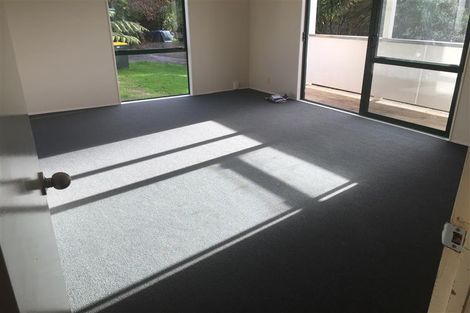 Photo of property in 15 Aldern Road, Massey, Auckland, 0614