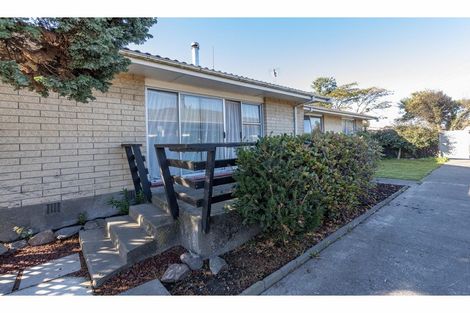 Photo of property in 72 Denise Crescent, Hornby, Christchurch, 8042